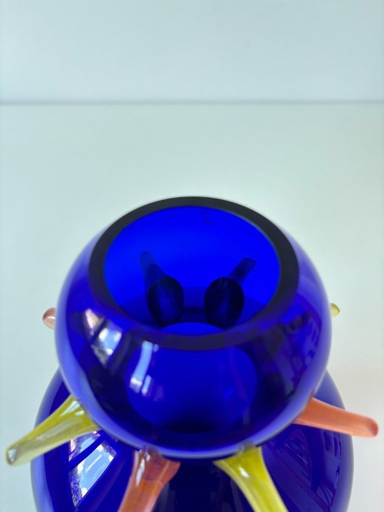 Image 1 of Art vase in blown glass by Jiří Šuhájek – Cobalt blue with amber accents