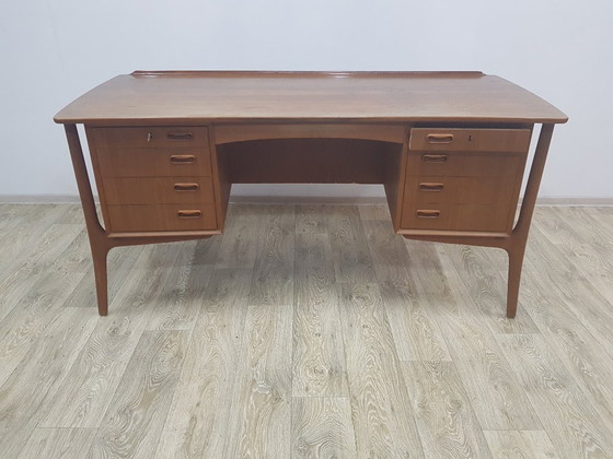 Image 1 of Bureau en teck, conçu par Svend Aage Madsen pour H.P. Hansen, Danemark, années 1960
