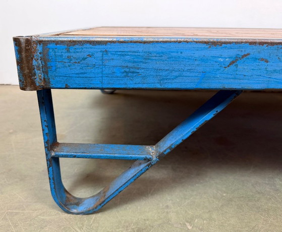 Large Blue Industrial Coffee Table Cart, 1960s – Iron (photo 9 of 15)
