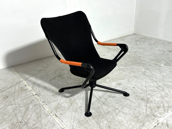 Poltrona Vitra Waver - Konstantin Grcic - nero/arancione - poltrona girevole - fuori produzione – Poltrone (photo 4 of 7)