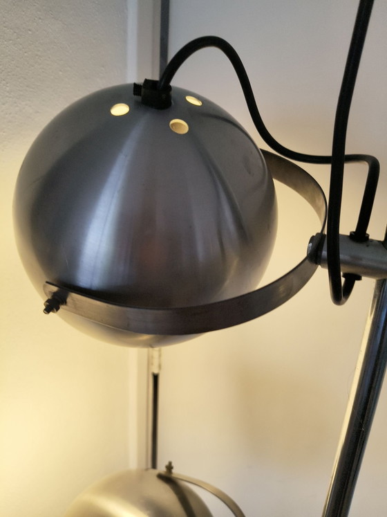 Lampadaire Vintage Space Age Eyeball – Années 70 (2 lumières) – Aluminium, Métal (photo 7 of 12)