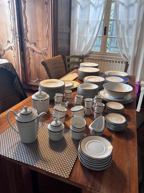 Image 1 of Service de table Guy Degrenne. 117 pièces, complet. Porcelaine de Limoges. Neuf.