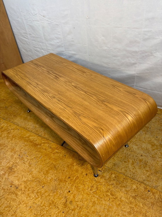 Image 1 of Mid century retro vintage style sputnik coffee table  Bring a dash of retro futurism into your living space with this stylish sp