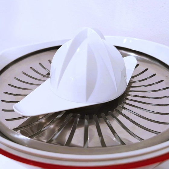 Image 1 of Christmas gift Beautiful citrus press from Bugatti Design