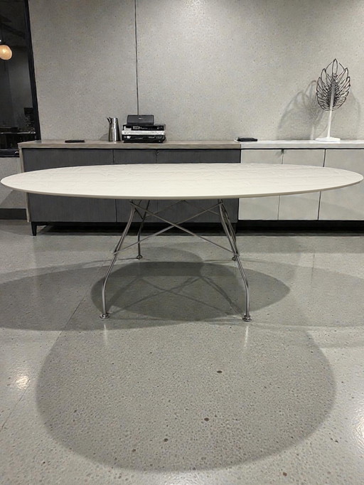 Kartell Hochglanztisch