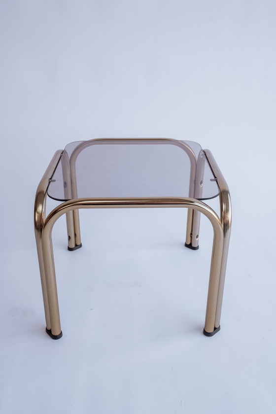 Image 1 of Tavolino laterale quadrato in ottone vintage e vetro