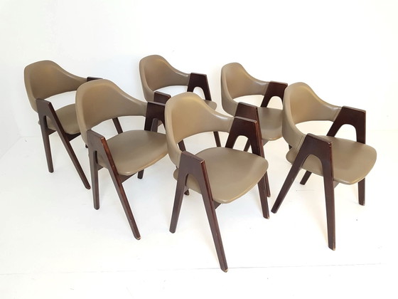 Lot de 6 ou plus chaises de salle à manger danoises vintage, Bois, Skaï, Marron (photo 2 sur 10)