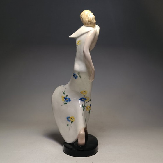 Goldscheider - Claire Weiss - Skulptur, Art Deco Dame im langen Kleid - 28,5 cm - Porzellan (photo 8 of 35)