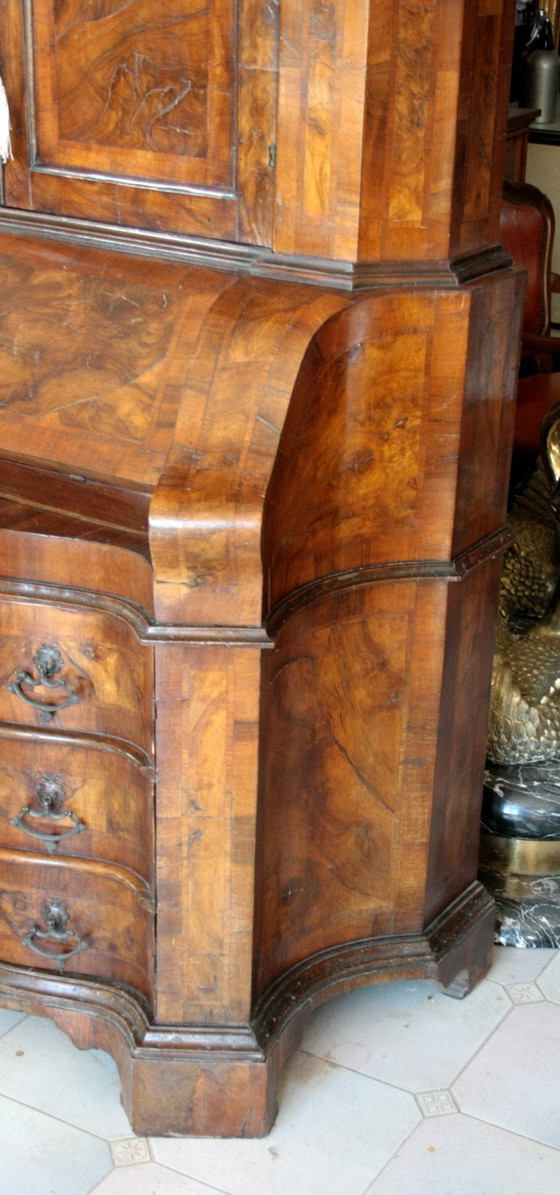 Image 1 of Originele Lombardische Italiaanse trumeau van walnoot en walnootwortelhout, 19e eeuw, Noord-Italië