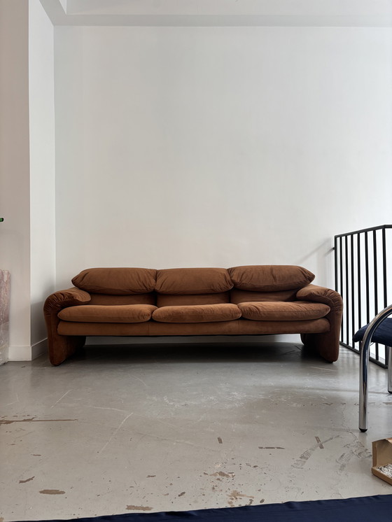 Image 1 of Maralungo sofa