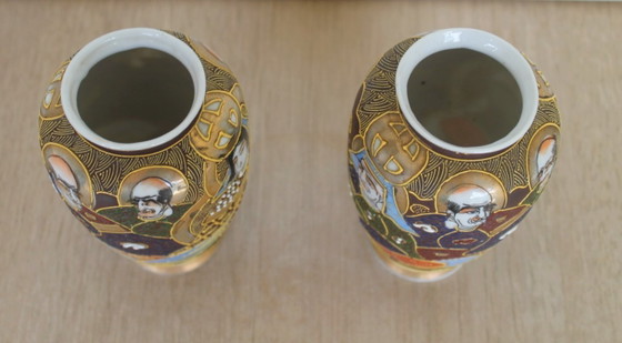 Image 1 of Satsuma Moriage set of 2 small vases, beautiful and authentic!