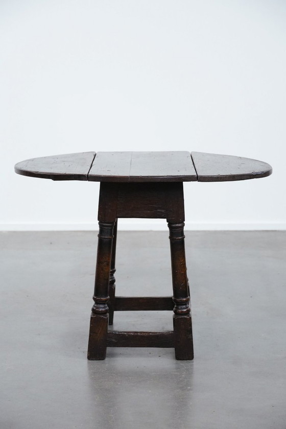 Image 1 of Antieke Engelse klassieke hangoor bijzettafel/joint stool gemaakt van eikenhout uit de 18e eeuw