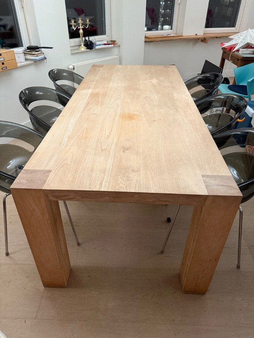 Hermosa mesa Pilat & Pilat de roble claro (220 x 94 x 76)