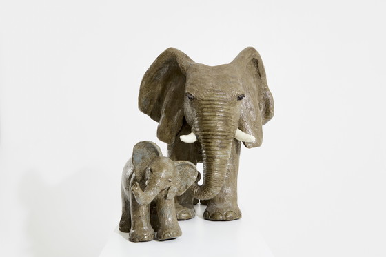 Image 1 of Ensemble de deux sculptures d'éléphants de Valérie Courtet Grès émaillé Circa 2010