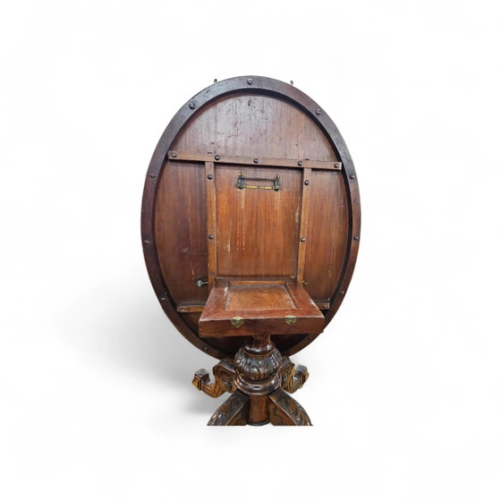 Ovaler viktorianischer Klapptisch
Frühstückstisch / 1840er Jahre – Esstische (photo 19 of 22)