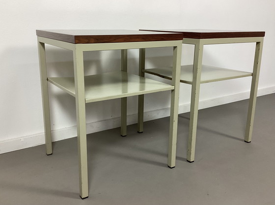 Image 1 of 2 tavolini modernisti vintage anni sessanta