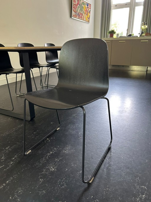 Muuto dining Visu Esszimmerstuhl Schwarz