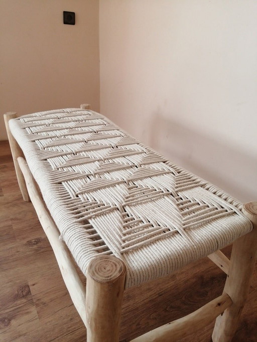 Handgemaakte bank van eucalyptushout met geweven koord: Marokkaanse boho-decoratie – bankjes, Cotton, Wood (photo 2 of 7)