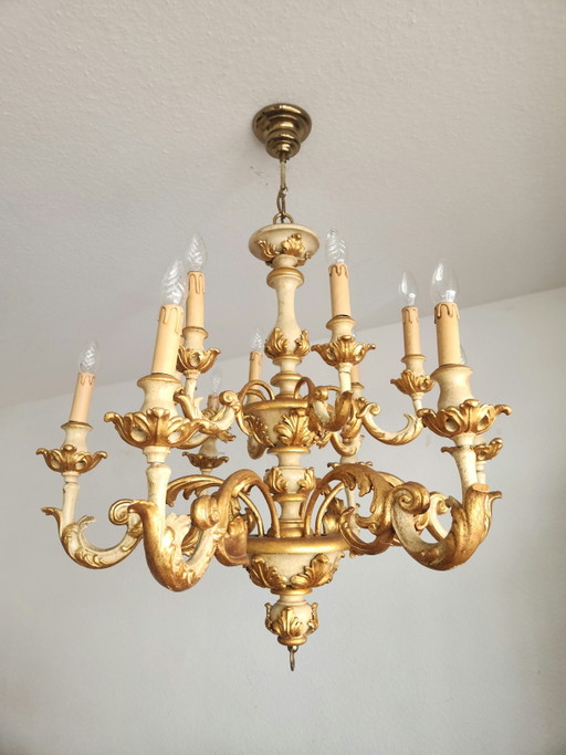 Lampadario barocco antico a due livelli con 12 bracci, dorato, in vero legno intagliato a mano, stile rococò Luigi XV,