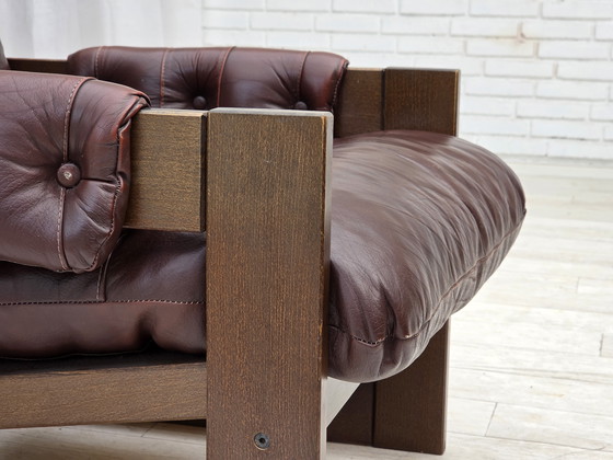 Image 1 of 1970, Scandinavische fauteuil met hoge rugleuning, bruin meubelleder, donker beukenhout.