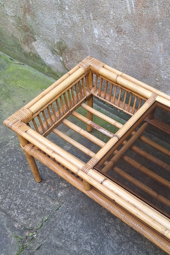 Image 1 of Coffee table in rattan and smoked glass