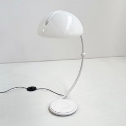 Lampada da terra Serpente bianca di Elio Martinelli per Martinelli Luce, anni '70