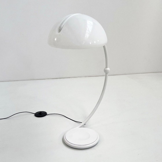Image 1 of Witte Serpente vloerlamp van Elio Martinelli voor Martinelli Luce, jaren 70