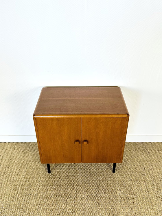 Image 1 of Buffet scandinave en teck 1960