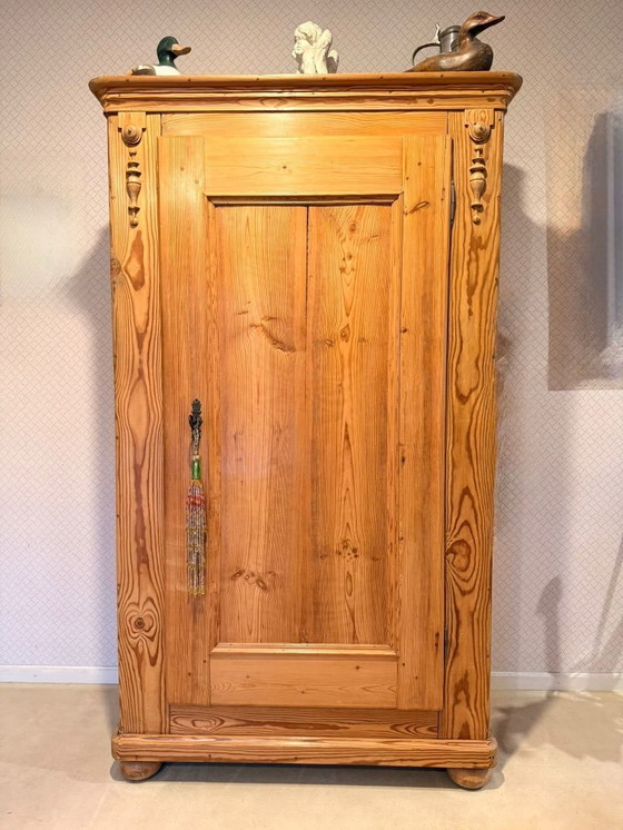 Image 1 of Antiker Kleiderschrank aus Massivholz – Stil des 19. Jahrhunderts