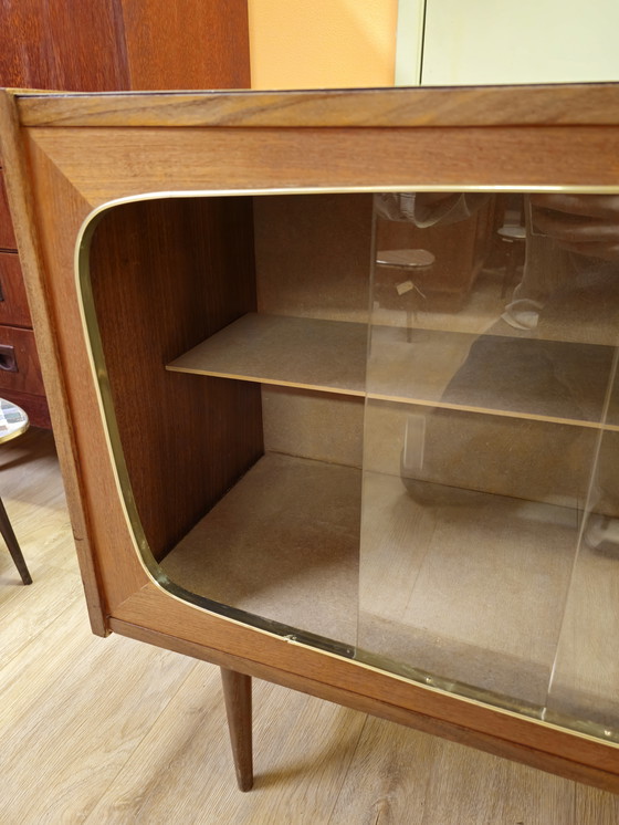 Image 1 of Vintage Display Cabinet Showcase Cabinet Small Cabinet Teak Veneer