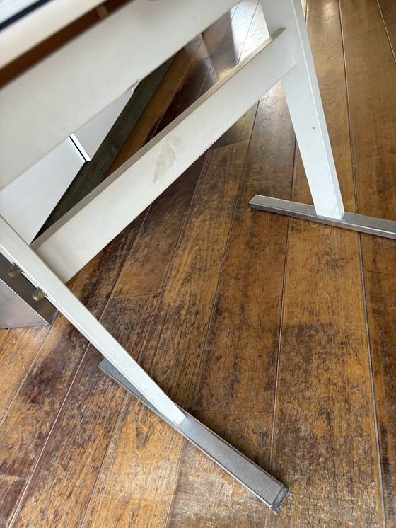 Image 1 of Table de cuisine en formica 1979