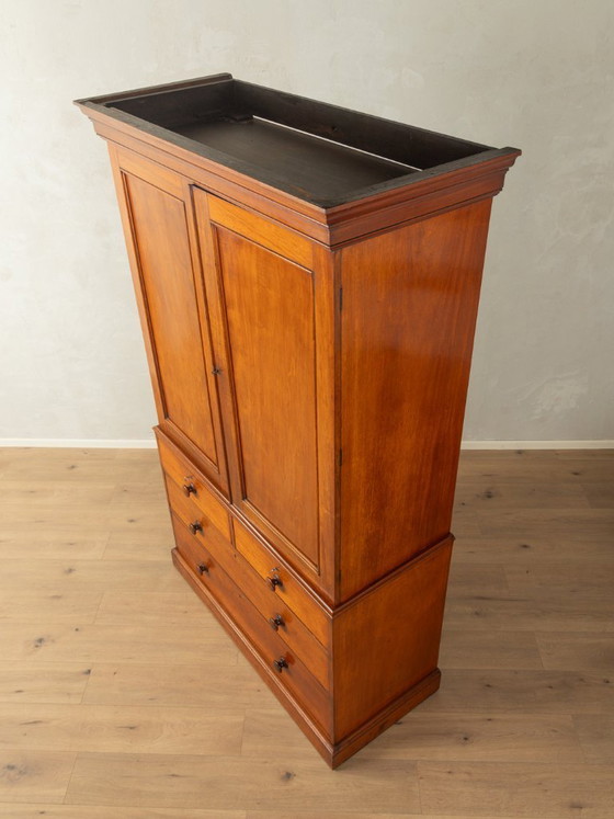 Image 1 of Linnenkast uit de jaren 1840, vintage