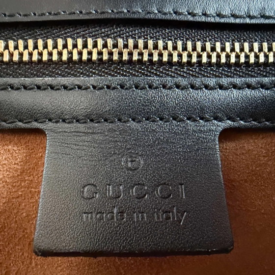 Gucci Small Sylvie cuir noir – Autres sacs (photo 11 of 13)