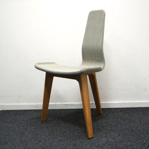 Matthew Hilton Tapas-Stuhl | Designstuhl | Grüner Stoff