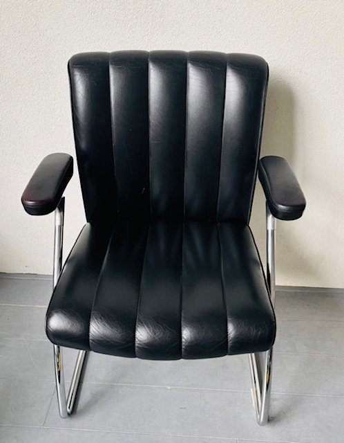 Image 1 of Walter Knoll Art Collection Armchair