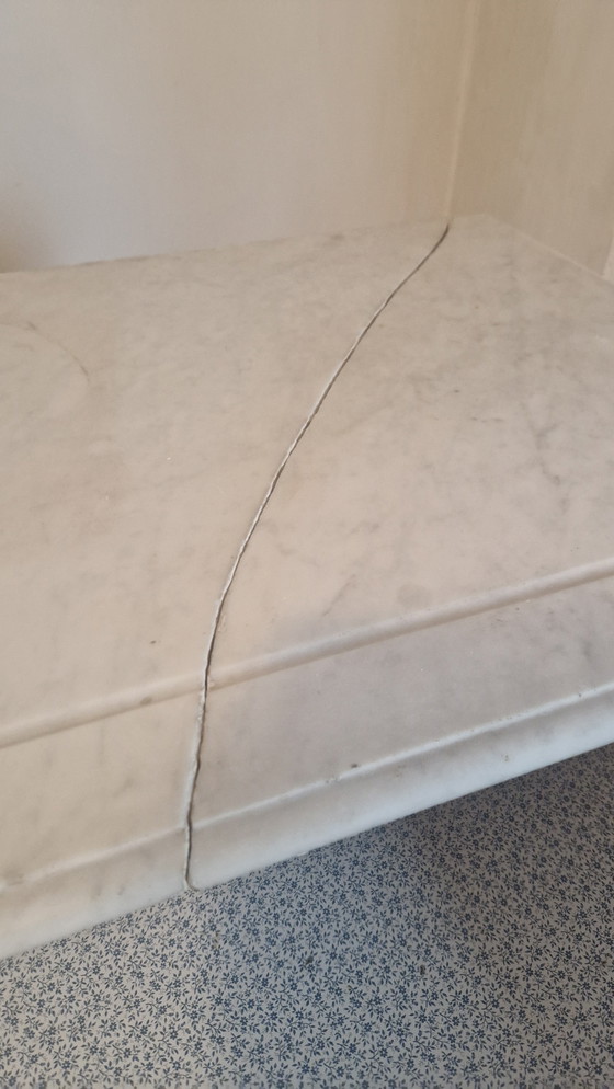 Image 1 of Cassettiera antica in legno