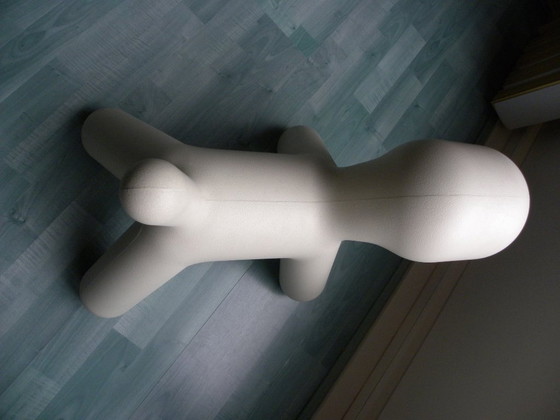 Magis Puppy, Design Sculpture by Eero Aarnio – Plastic (photo 13 of 15)