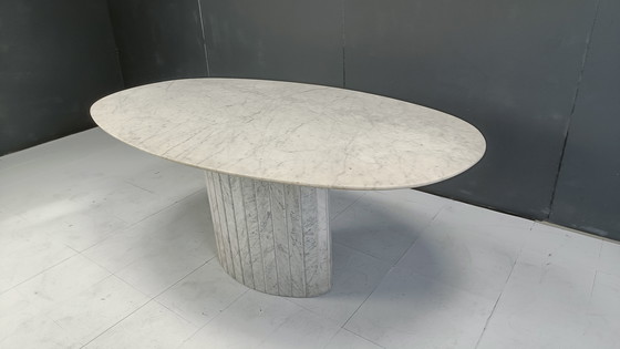 Image 1 of Oval White Marble Dining Table, 1970s