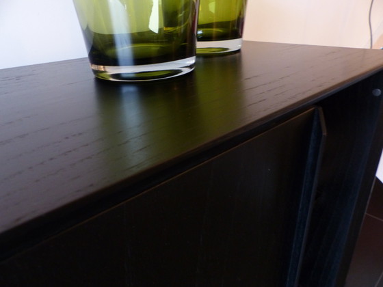 Image 1 of Mobiletto con ante scorrevoli in stile scandinavo nero