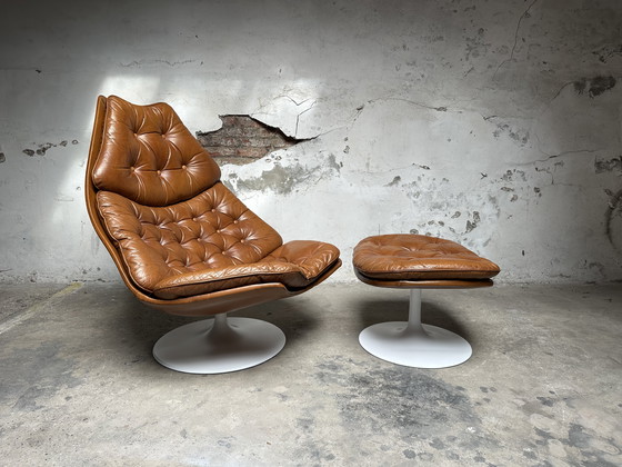 Image 1 of Fauteuil lounge Artifort F588 original avec repose-pieds