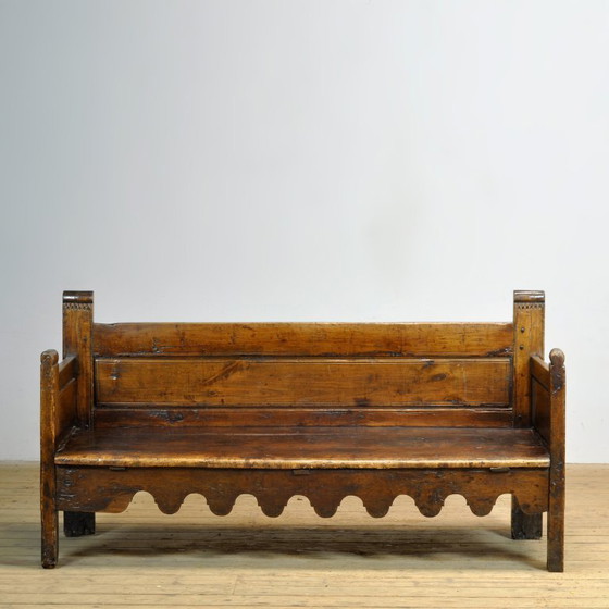 Image 1 of Antique walnut bench, Southern France / Northern Spain, 17th–18th century