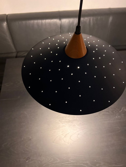 Herda B.V. Pendelleuchte – 1960er/1970er Jahre – Stahl, Massivholz – außergewöhnlich guter Zustand