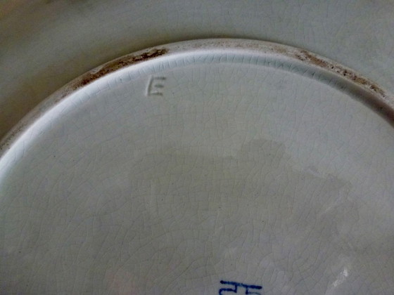 Image 1 of Ancienne assiette murale produite par De Porceleyne Fles