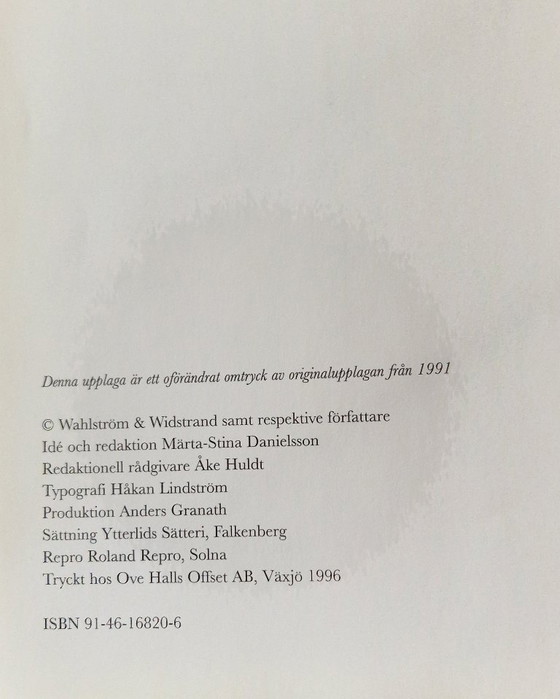 Image 1 of Svenskt Glas - Coffee table book about the history of Swedish glass 1150-1990