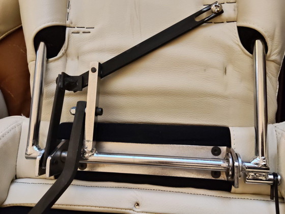 Image 1 of Paar Cassina K10 Dodo leren fauteuils