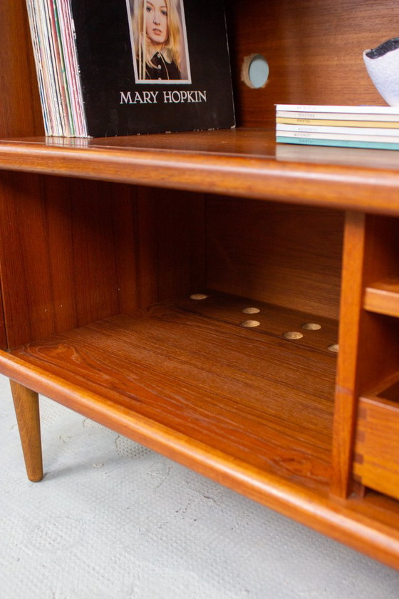 Image 1 of Mobile per dischi vintage, cassettiera, credenza Dyrlund, teak, metà secolo