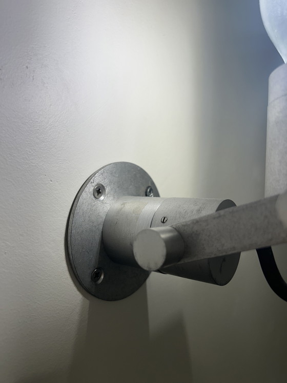 Image 1 of Modular Nomad short