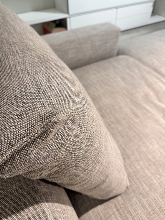 Image 1 of Sillón Rolf Benz con mesa de madera