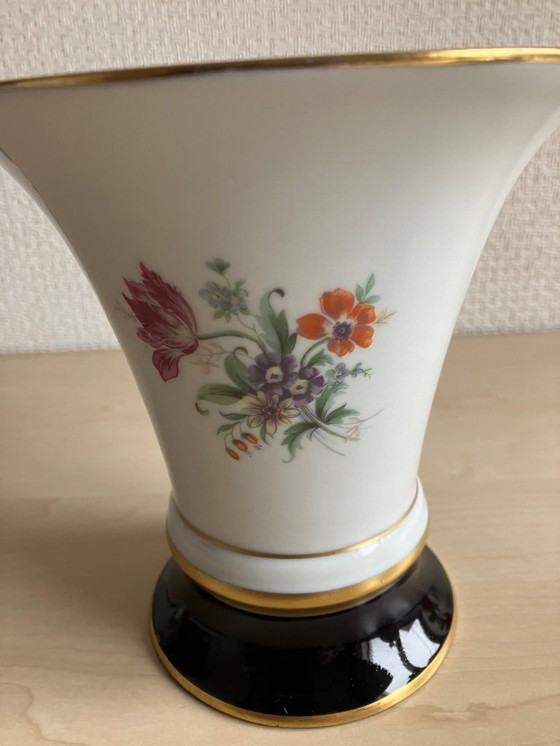 Image 1 of vintage Royal Dux vaas van porselein 