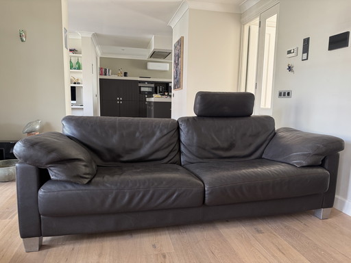 De Sede 2 and 3-seater sofa.
